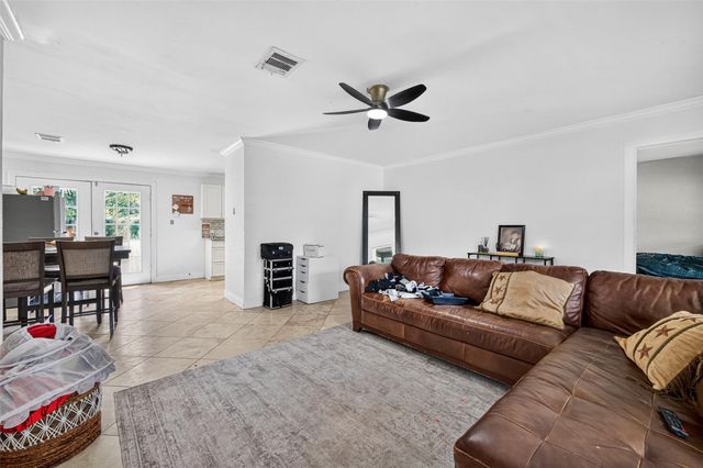 8822 Sultan Drive, Houston, TX 77078