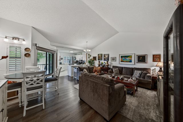 6674 Montego Bay Boulevard D, Boca Raton, FL 33433