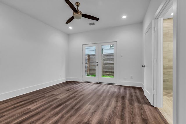 2716 Baldwin Street, Houston, TX 77006