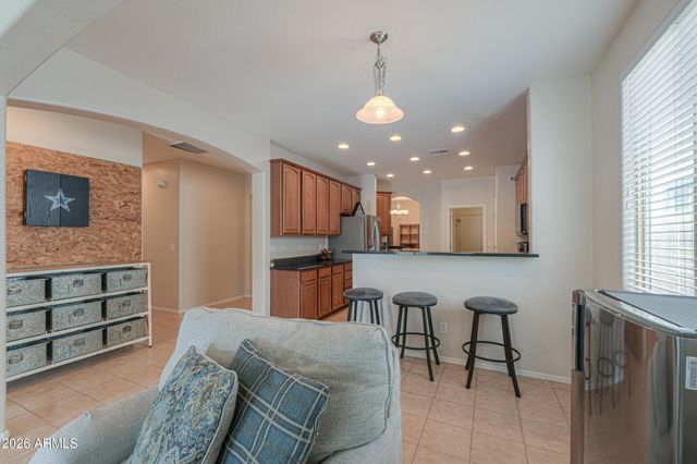 42519 W CHEYENNE Drive, Maricopa, AZ 85138