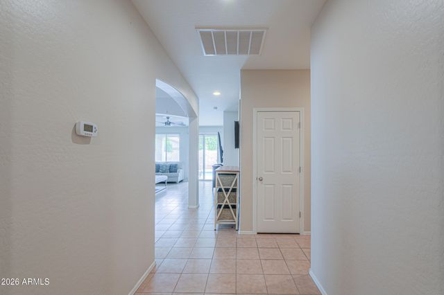 42519 W CHEYENNE Drive, Maricopa, AZ 85138