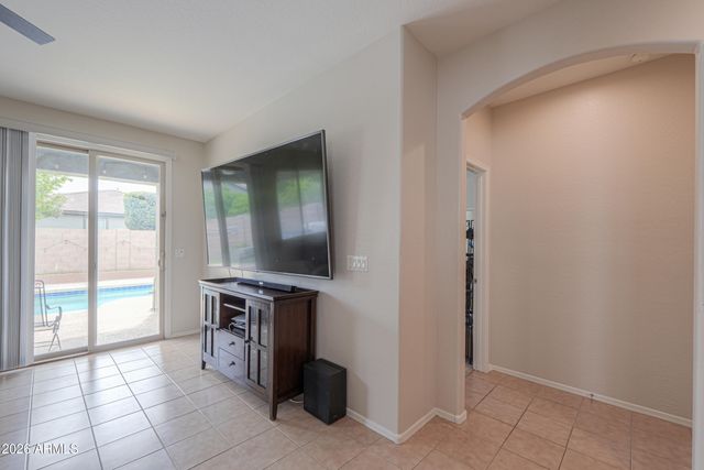 42519 W CHEYENNE Drive, Maricopa, AZ 85138