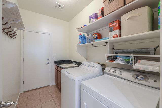 42519 W CHEYENNE Drive, Maricopa, AZ 85138