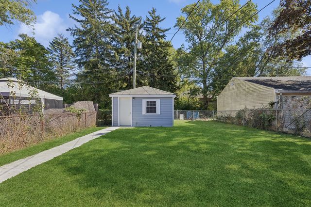14455 Des Plaines Street, Harvey, IL 60426