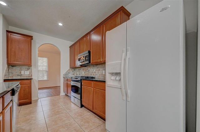 11 Sagamore Ridge Place, Spring, TX 77389