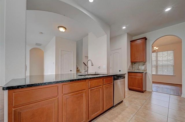 11 Sagamore Ridge Place, Spring, TX 77389