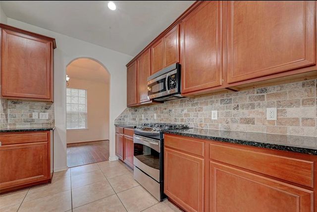 11 Sagamore Ridge Place, Spring, TX 77389