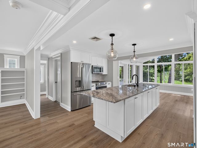 37 Woodland Drive, Old Saybrook, CT 06475