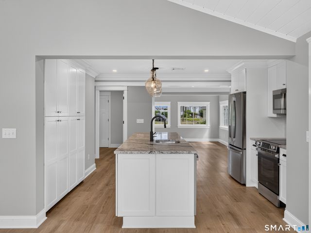 37 Woodland Drive, Old Saybrook, CT 06475