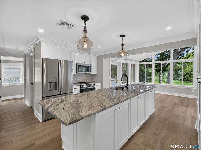 37 Woodland Drive, Old Saybrook, CT 06475