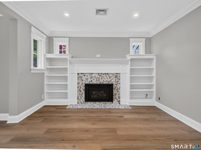 37 Woodland Drive, Old Saybrook, CT 06475
