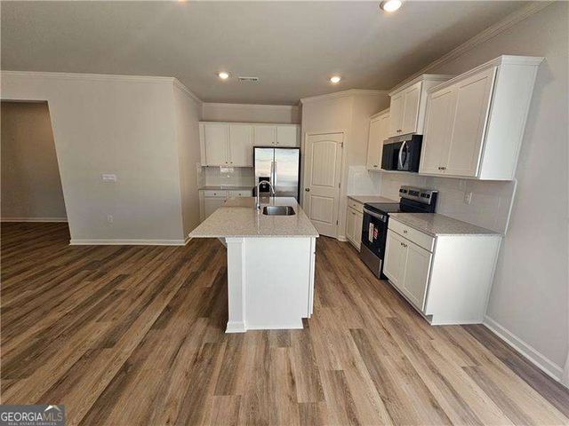 27 Berryville Dr, Dawsonville, GA 30534