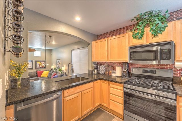 10379 Fancy Fern Street, Las Vegas, NV 89183