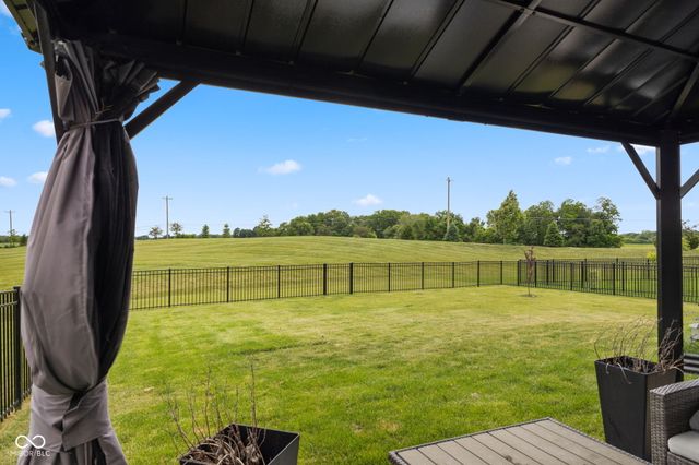 4956 S Canton Circle, New Palestine, IN 46163