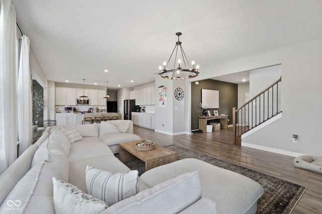 4956 S Canton Circle, New Palestine, IN 46163