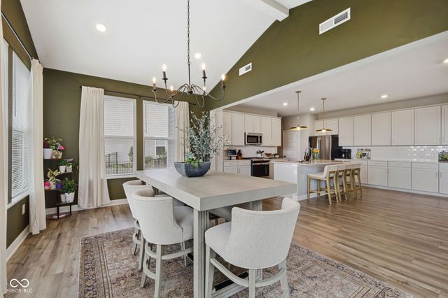 4956 S Canton Circle, New Palestine, IN 46163