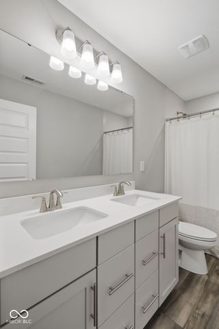 4956 S Canton Circle, New Palestine, IN 46163