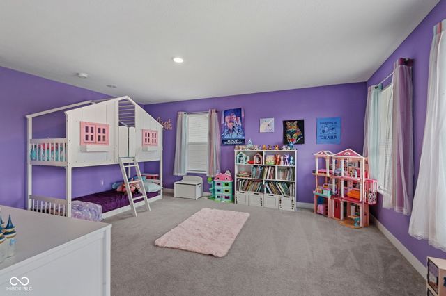 4956 S Canton Circle, New Palestine, IN 46163