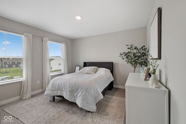 4956 S Canton Circle, New Palestine, IN 46163