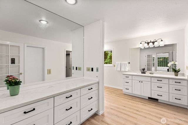 14029 232nd Avenue SE, Issaquah, WA 98027
