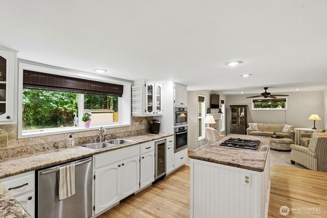 14029 232nd Avenue SE, Issaquah, WA 98027