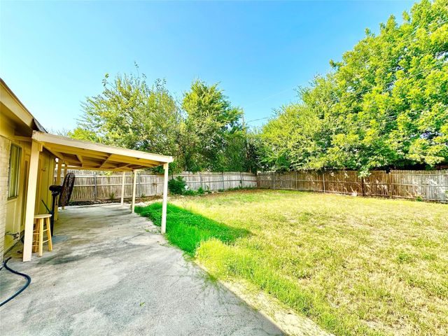 2406 Jo Lyn Lane, Arlington, TX 76014