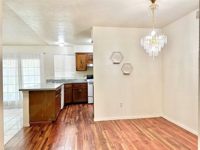 2406 Jo Lyn Lane, Arlington, TX 76014