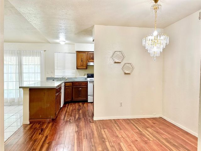 2406 Jo Lyn Lane, Arlington, TX 76014