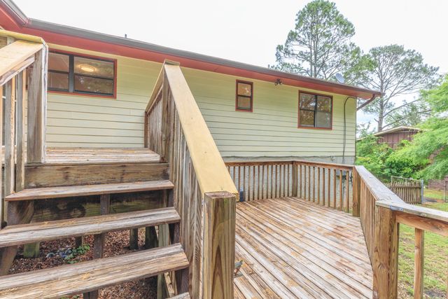 836 S Valleywood Circle, Hixson, TN 37343