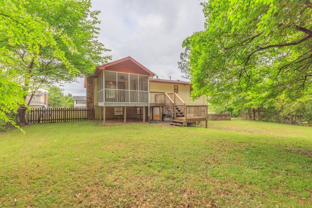 836 S Valleywood Circle, Hixson, TN 37343