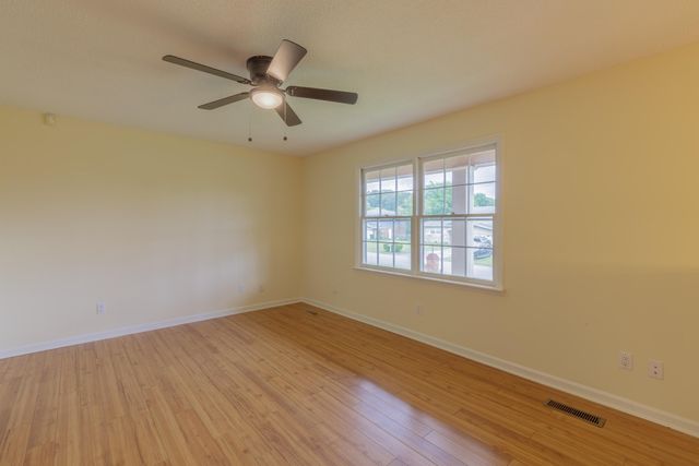 836 S Valleywood Circle, Hixson, TN 37343