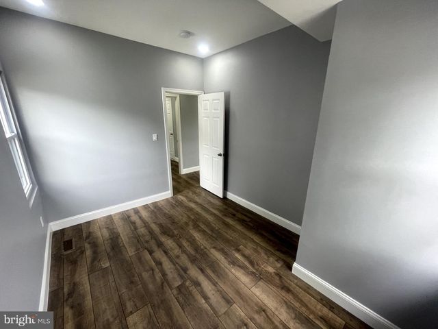 4905 MIDWOOD AVE, Baltimore, MD 21212
