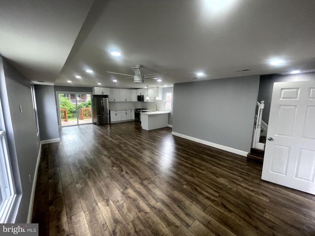 4905 MIDWOOD AVE, Baltimore, MD 21212