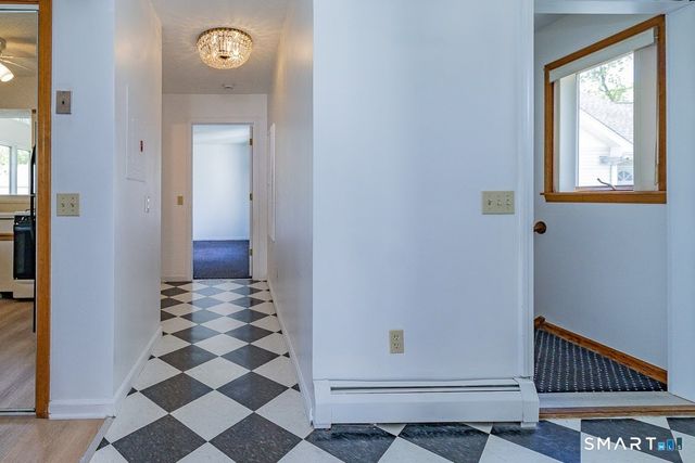 29 Millbrook Court 29, Newington, CT 06111