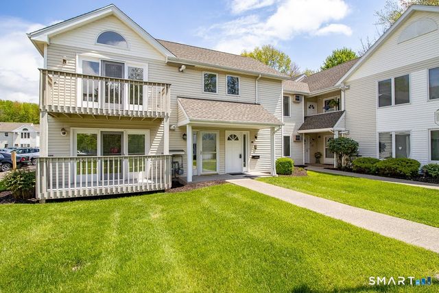 29 Millbrook Court 29, Newington, CT 06111