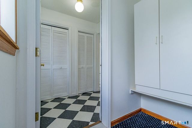 29 Millbrook Court 29, Newington, CT 06111