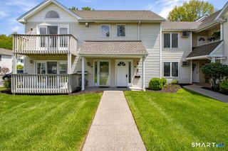 29 Millbrook Court 29, Newington, CT 06111