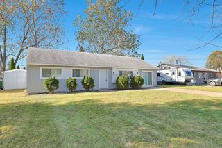 74 Paddock Street, Montgomery, IL 60538