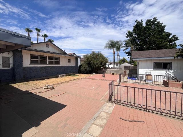 17259 Miller, Fontana, CA 92336