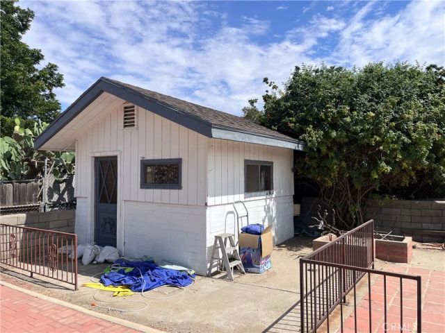 17259 Miller, Fontana, CA 92336