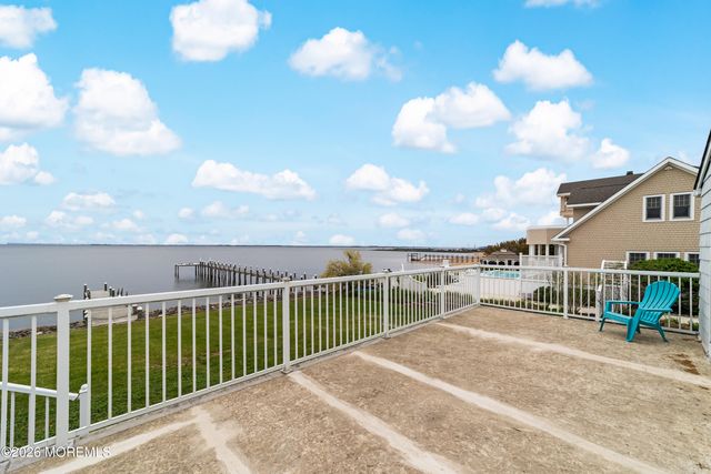 14 Harbor View Drive, Atlantic Highlands, NJ 07716