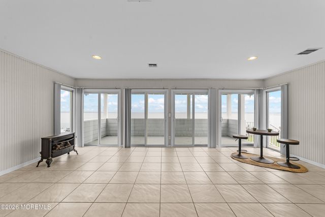 14 Harbor View Drive, Atlantic Highlands, NJ 07716