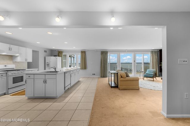 14 Harbor View Drive, Atlantic Highlands, NJ 07716