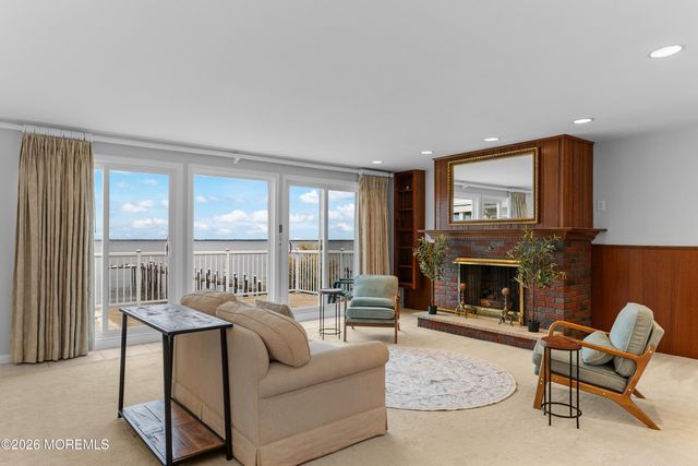 14 Harbor View Drive, Atlantic Highlands, NJ 07716