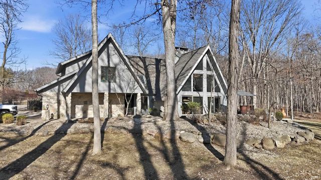 2970 W Park Drive, Huntington, IN 46750