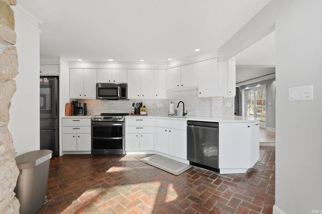 2970 W Park Drive, Huntington, IN 46750