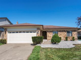 15297 Spruce Drive, Macomb, MI 48044
