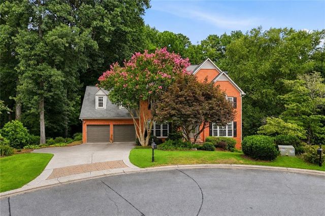 4865 Parkland Trail NE, Roswell, GA 30075