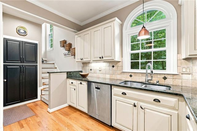 4865 Parkland Trail NE, Roswell, GA 30075