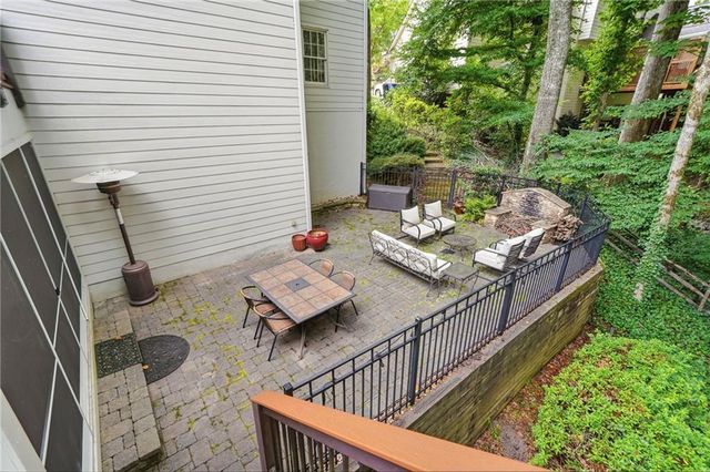 4865 Parkland Trail NE, Roswell, GA 30075